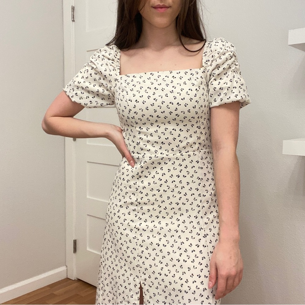 Ditsy Floral Split Thigh Midi Dress